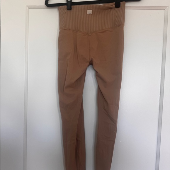 Vuori Rib Studio Legging - Picture 4 of 5